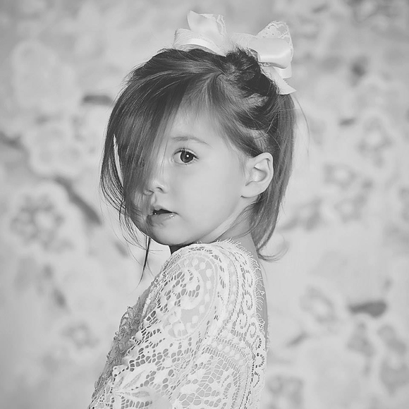 Meet your Posher, Caitlin - Picture 1 of 8